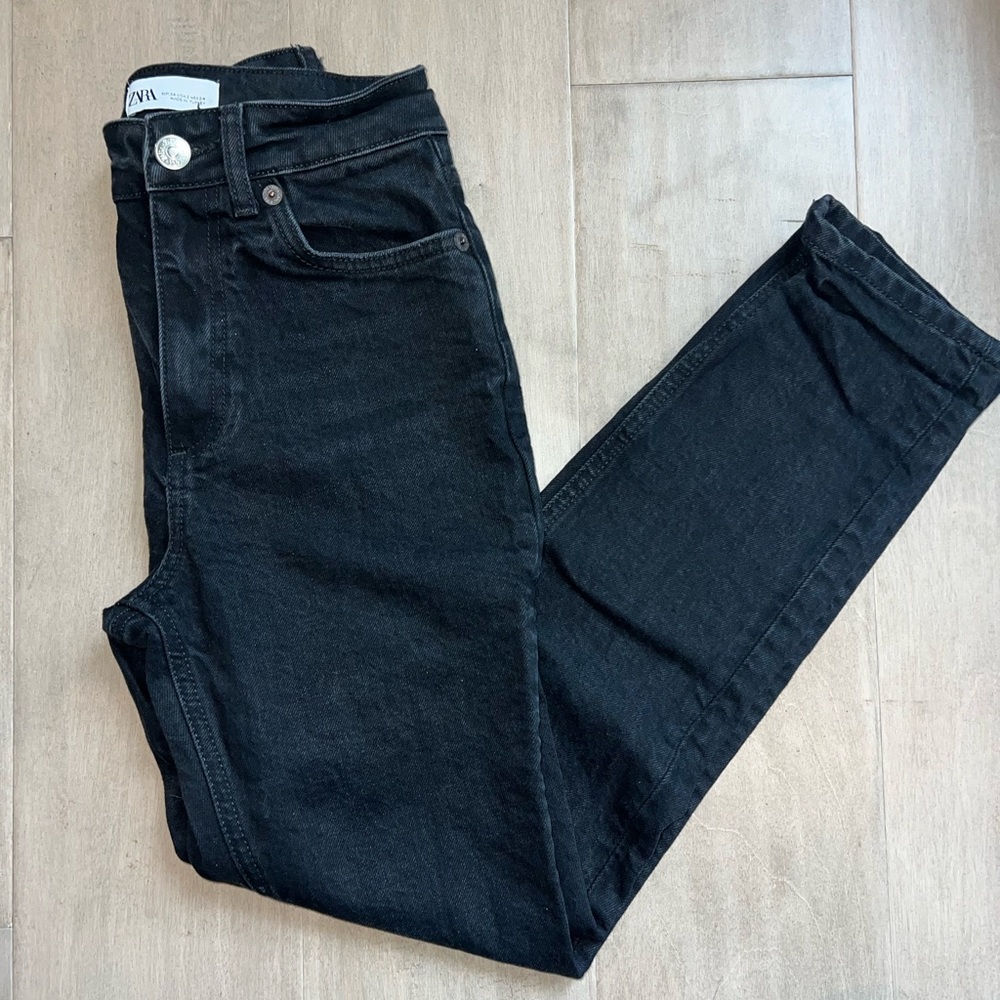 Zara black mom jeans size 2